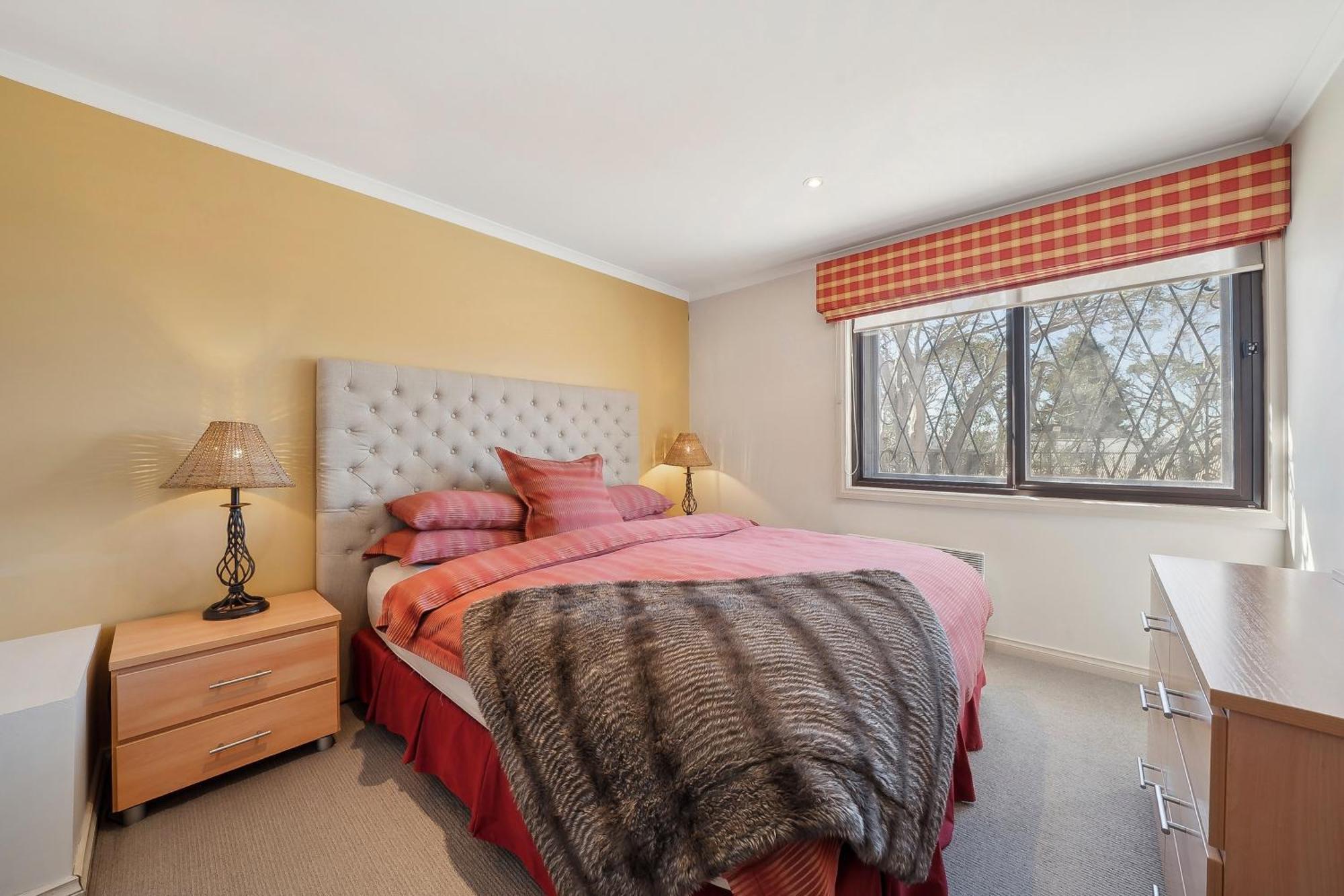 Hotel Pension Grimus Mount Buller Exterior photo